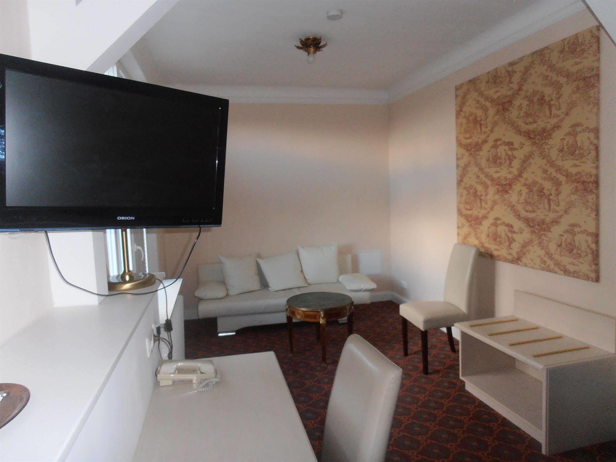 Hotel Hesse Schenefeld  Zewnętrze zdjęcie